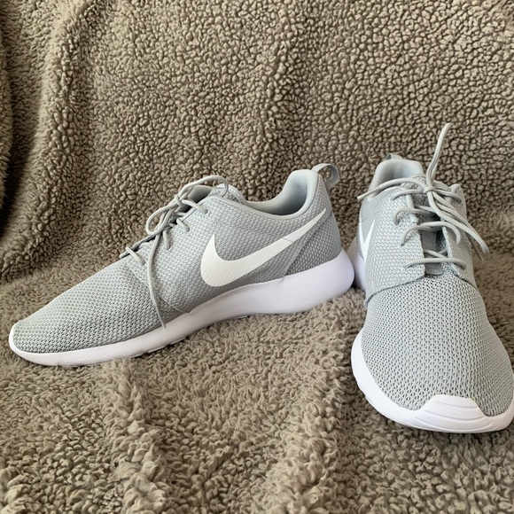Brand new Nike Rose Runs - Picture 6 of 8